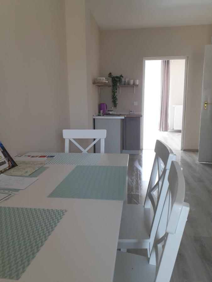 Chill House Apartman 埃格尔 外观 照片