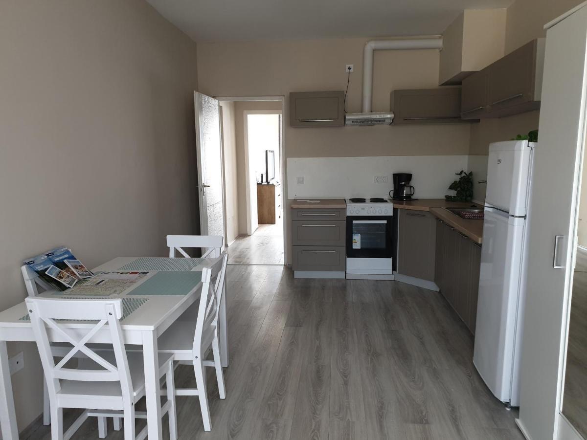 Chill House Apartman 埃格尔 外观 照片